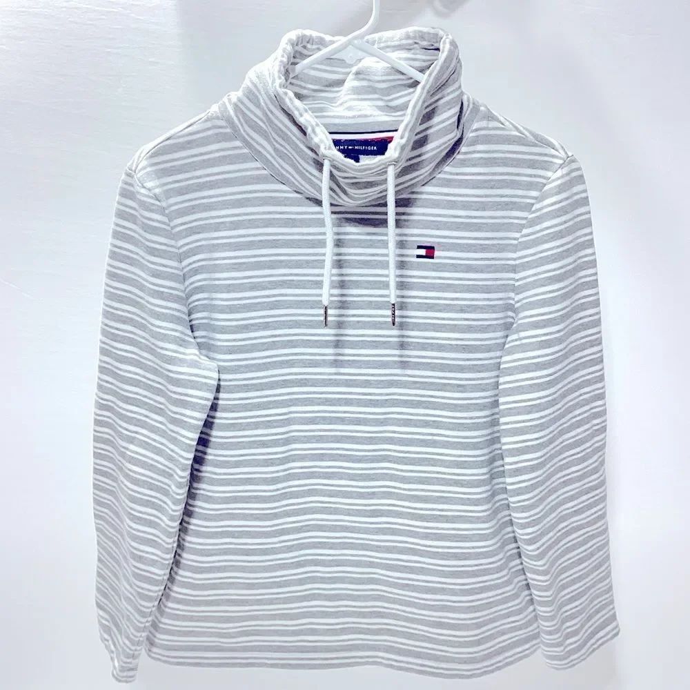 Tommy Hilfiger Cowl Neck Sweatshirt Women’s Small Striped Gray